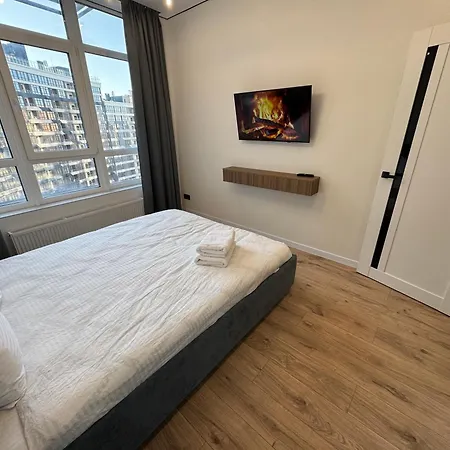 Sky Terrace Apartmens 3-252 公寓 *